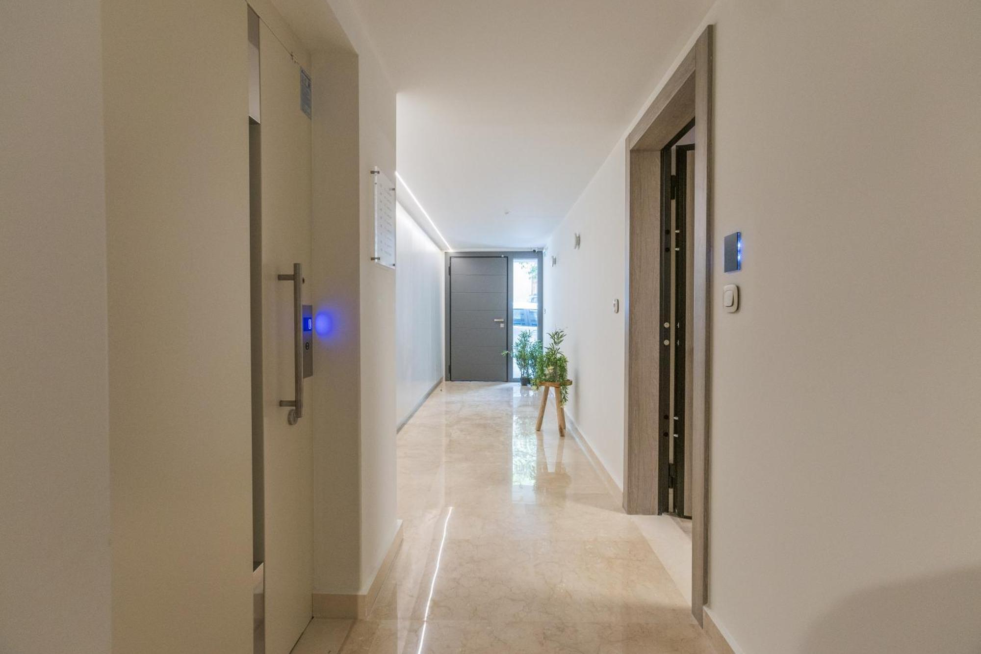The Mediterranean Suites بيرايوس المظهر الخارجي الصورة