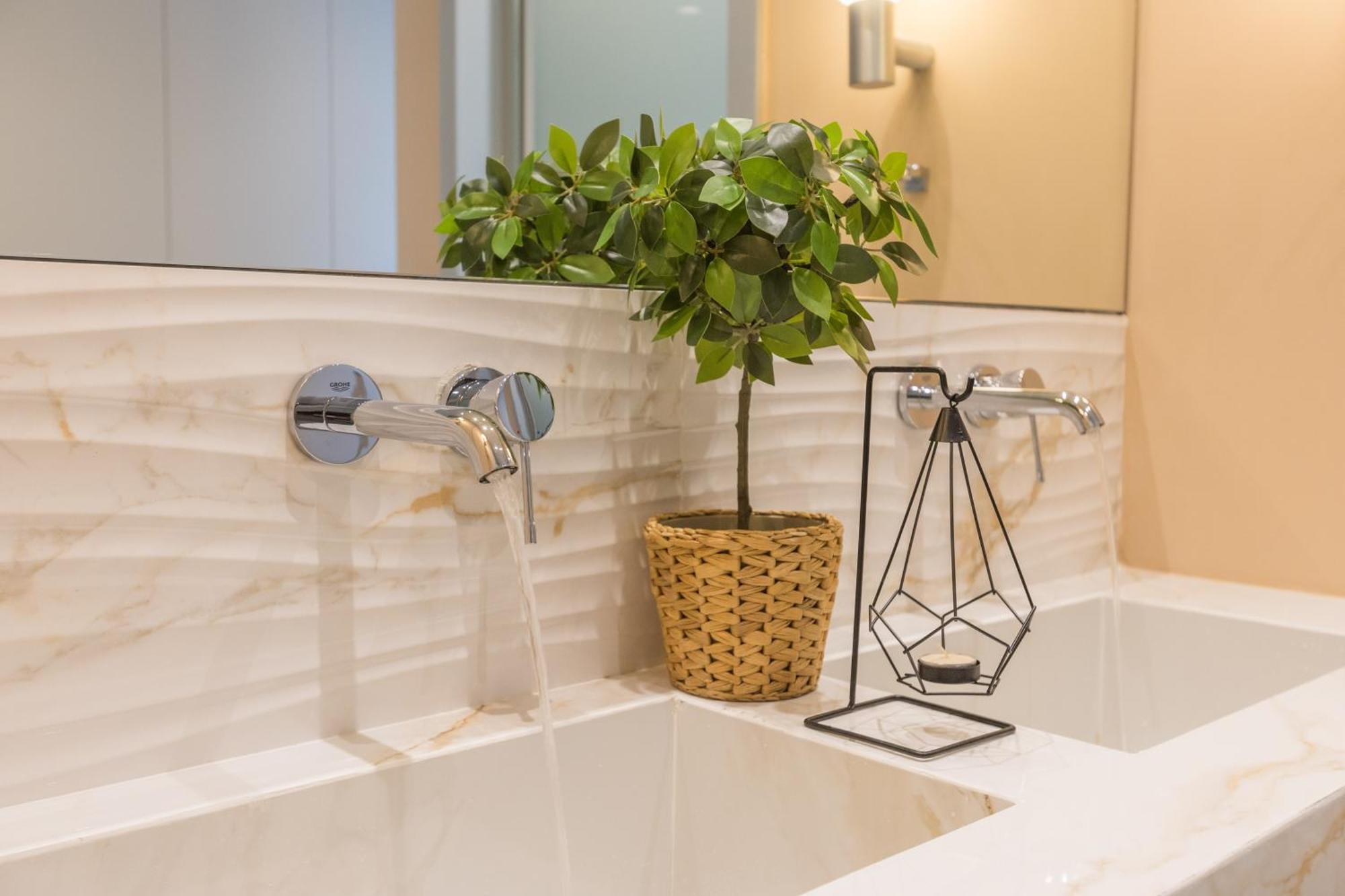 The Mediterranean Suites بيرايوس المظهر الخارجي الصورة